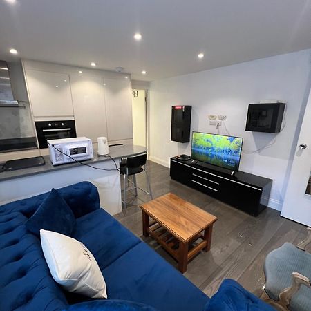 Lovely Chelsea Entire Apartment London City Экстерьер фото